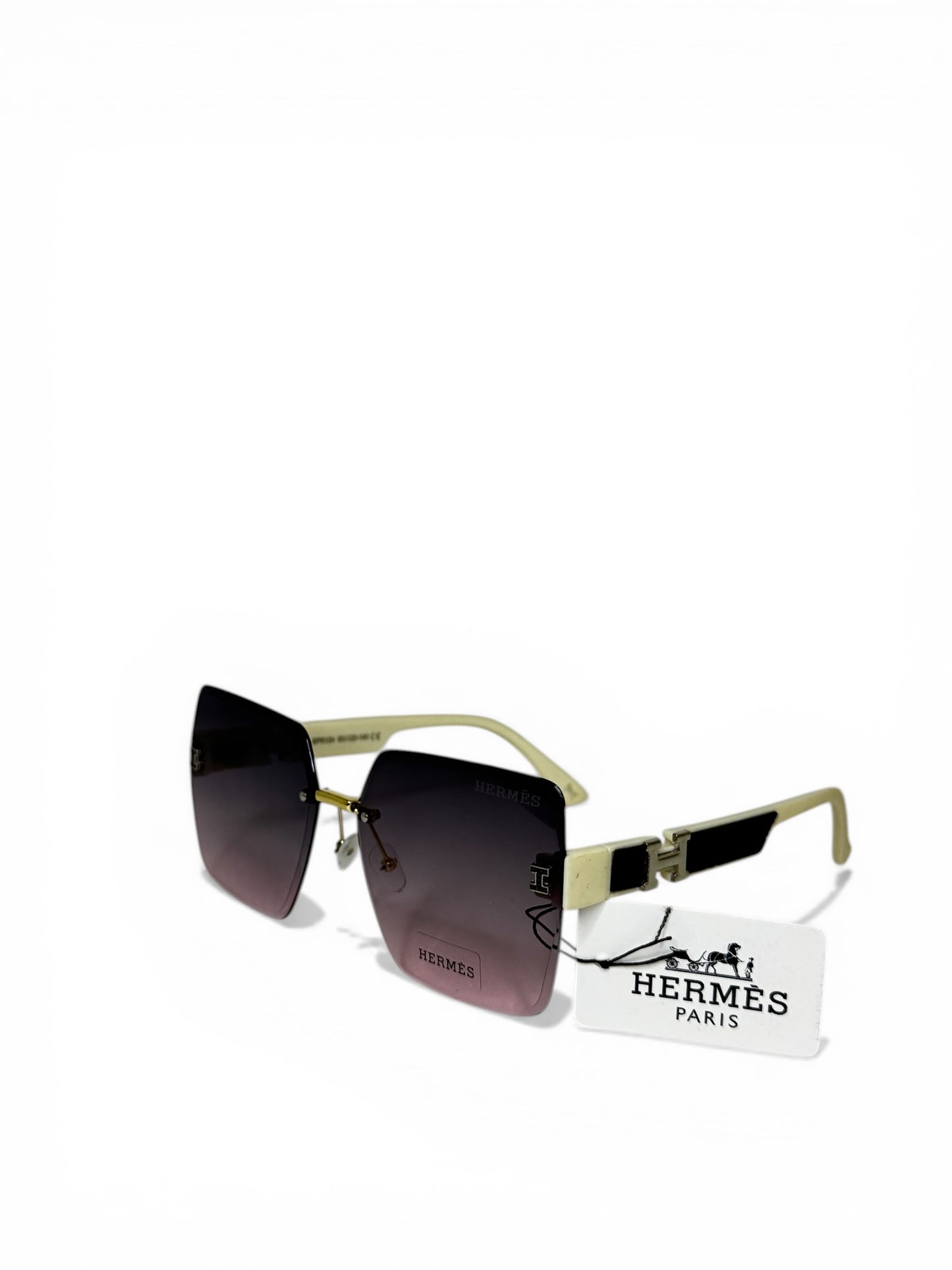 Damen Sonnenbrille trendig & elegant in der Farbe Beige