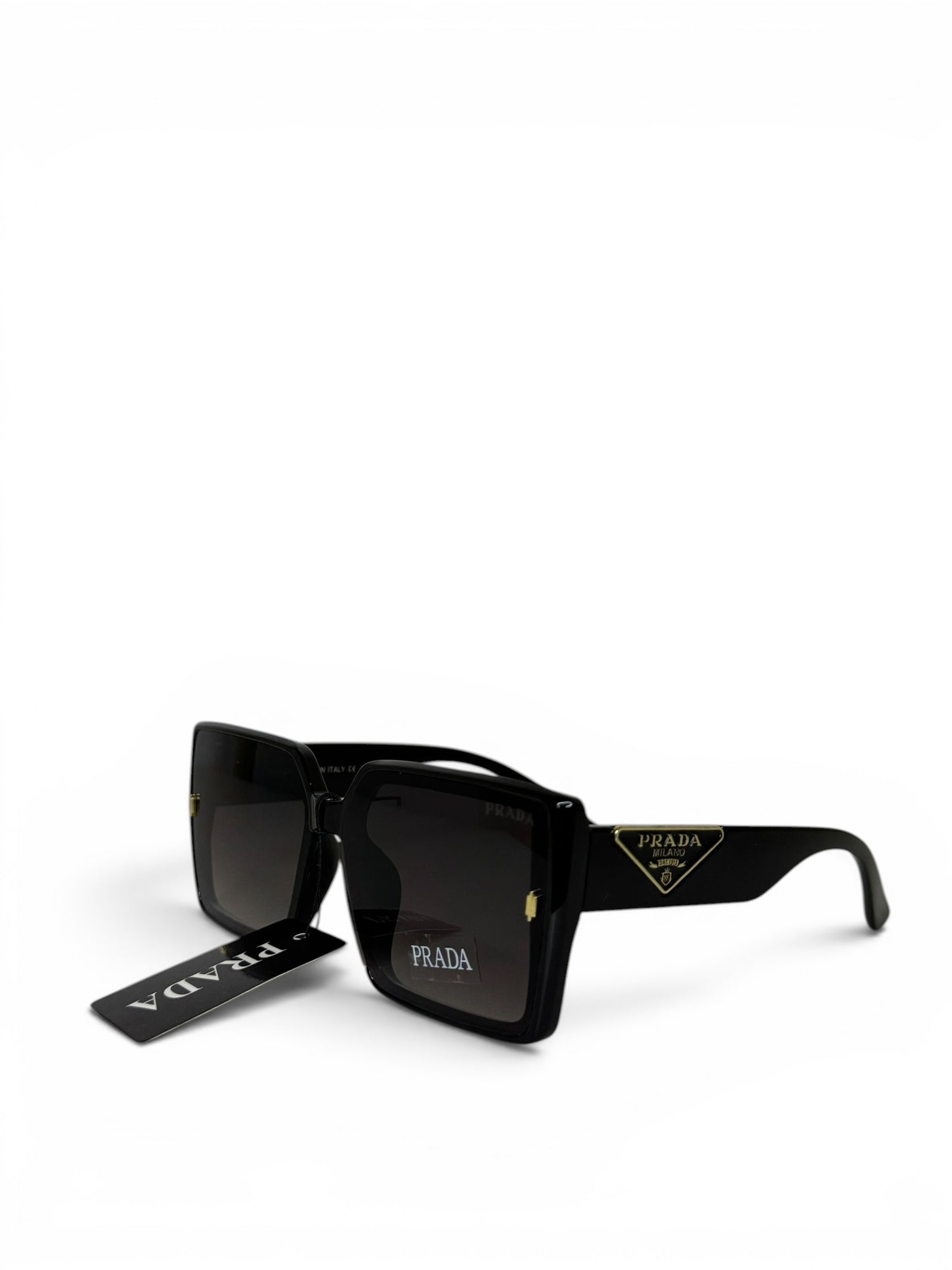 Damen Sonnenbrille trendig & elegant in der Farbe Schwarz
