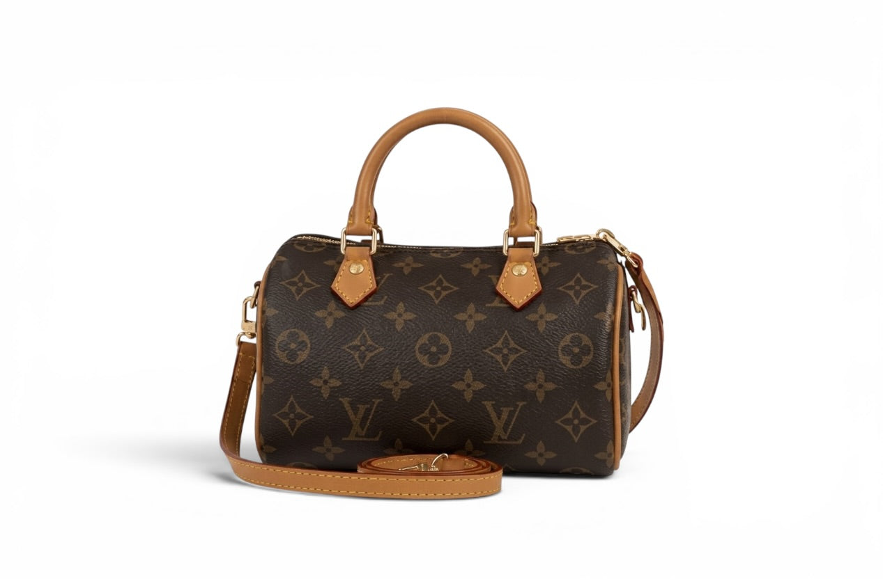 Damen Handtasche trendig & elegant in der Farbe Braun/Kastanienbraun 20cm