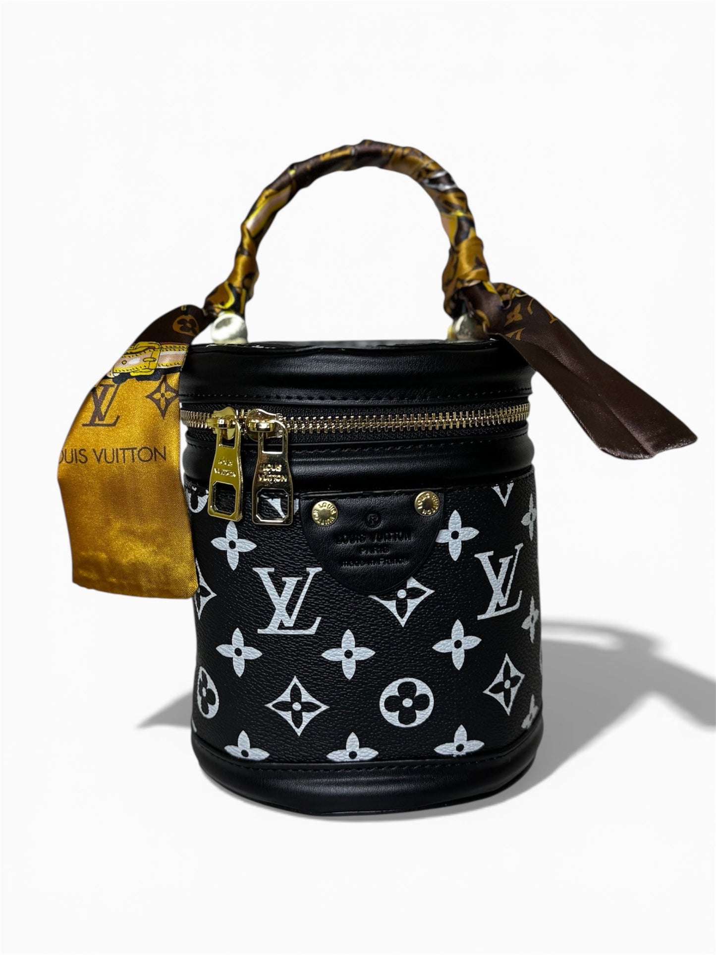 Damen Zylinder Handtasche trendig & elegant in der Farbe Schwarz/Weiß
