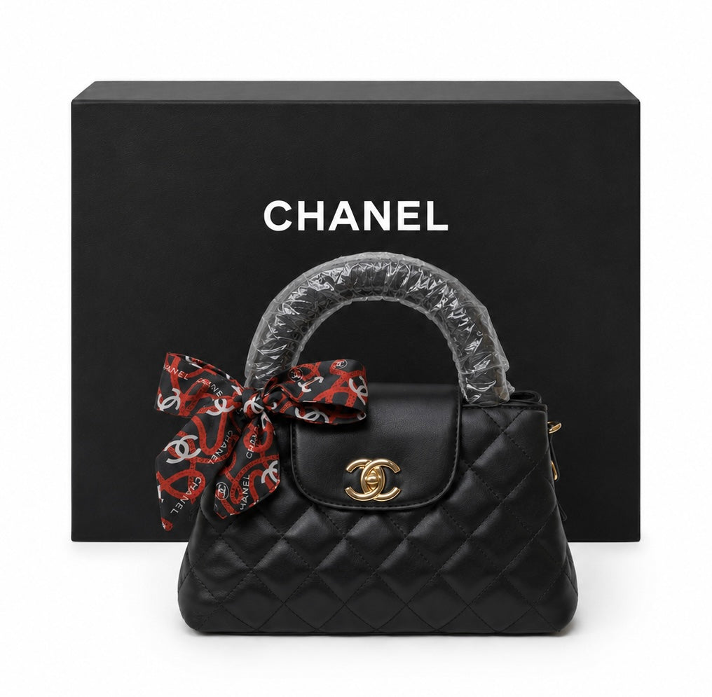 Damen Umhängetasche trendig & elegant in der Farbe Schwarz