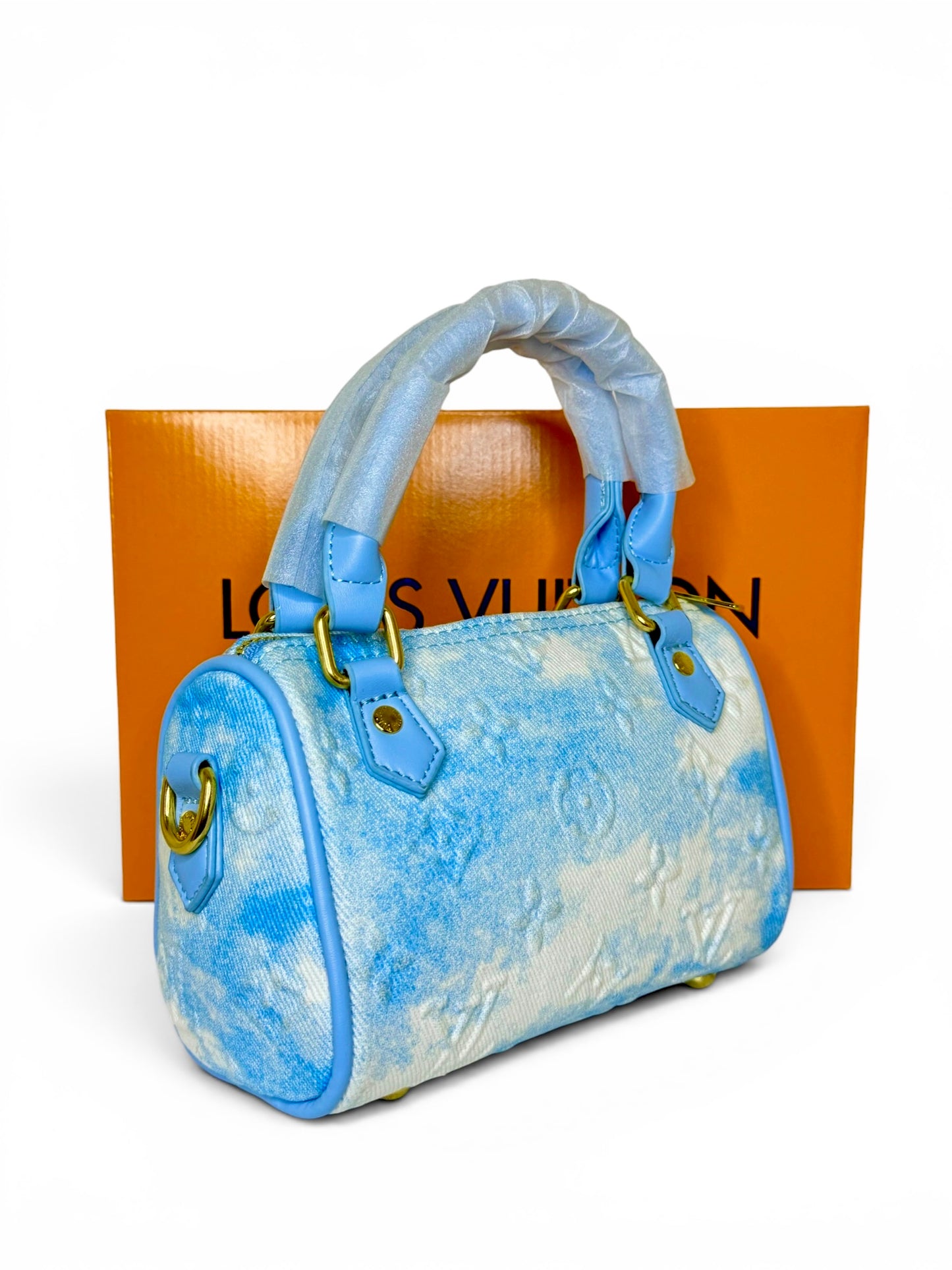 Damen Handtasche trendig & elegant in der Farbe Babyblau/Weiß 16cm