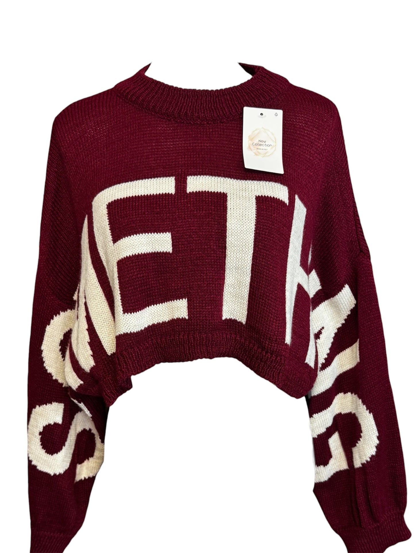 Bordeauxroter Crop-Strickpullover „SOMETHING“ mit cremefarbener Schrift Größe One size