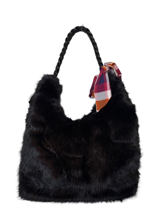 Kuschelige Fell Shopper Tasche in Schwarz mit Deko-Tuch