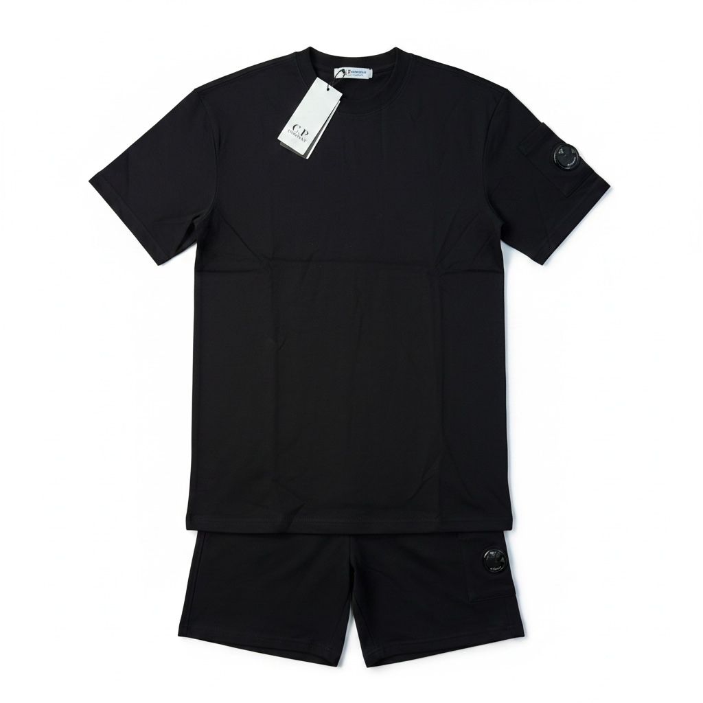 Unisex Set – T-Shirt & kurze Hose in Schwarz