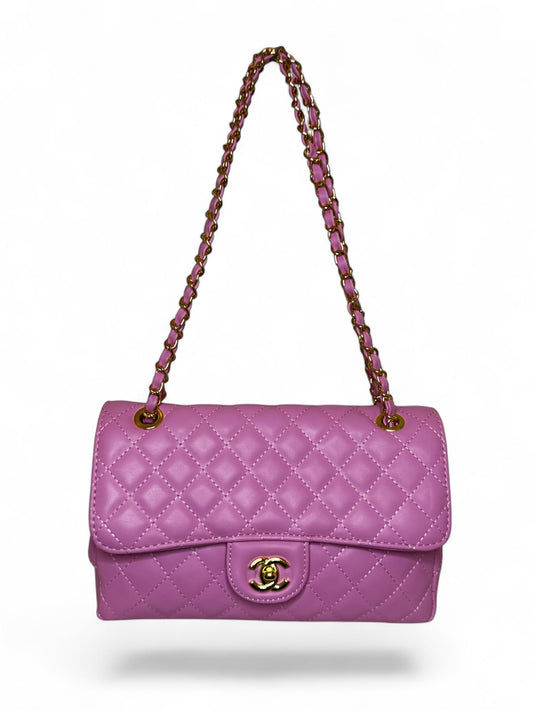 Damen Umhängetasche trendig & elegant in der Farbe Rosa
