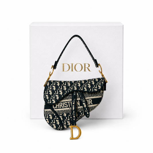 Damen Handtasche trendig & elegant in der Farbe Schwarz