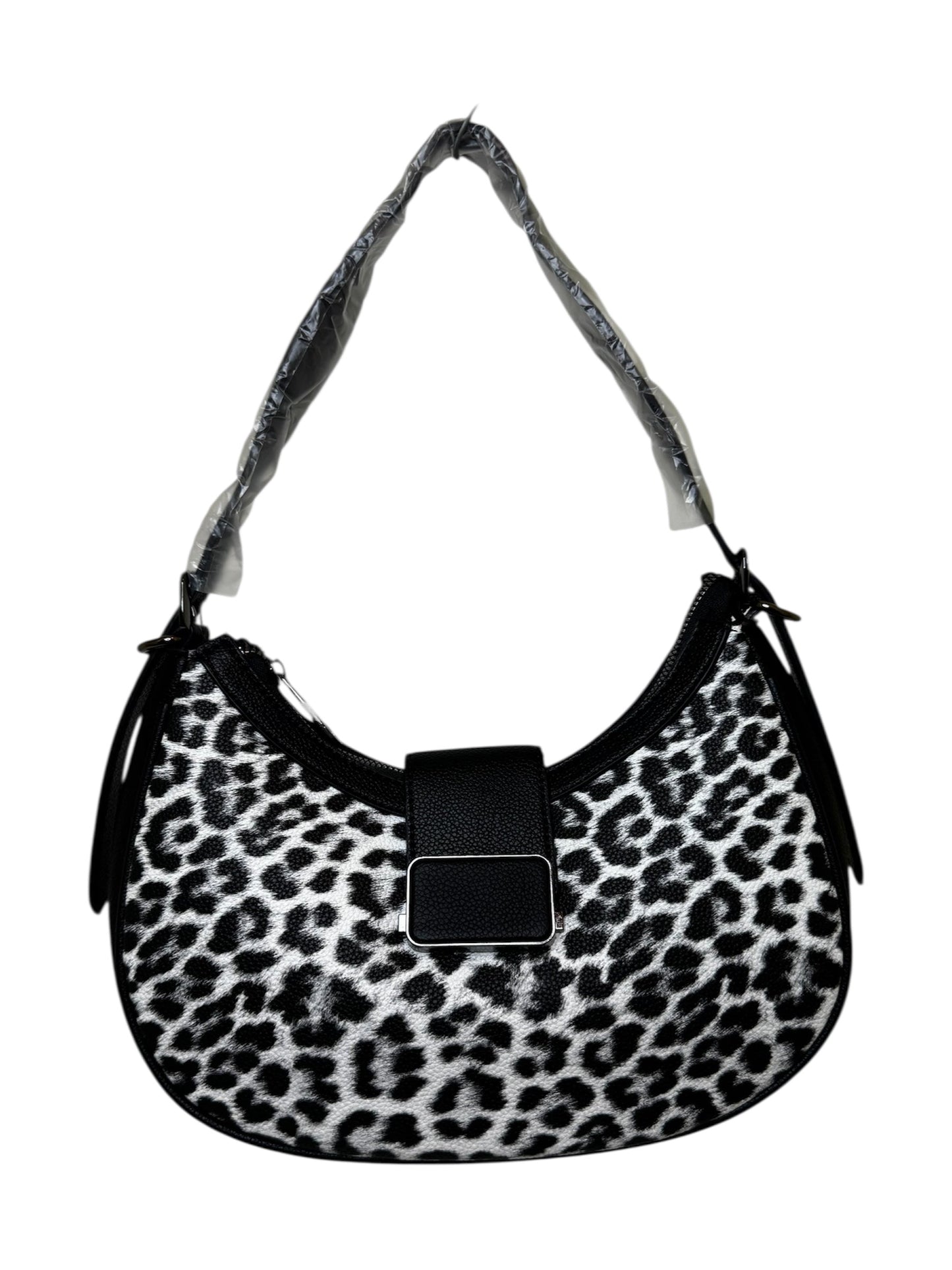 Stylische Schultertasche im Schwarz-Weiß Leo Design mit schwarzen Details