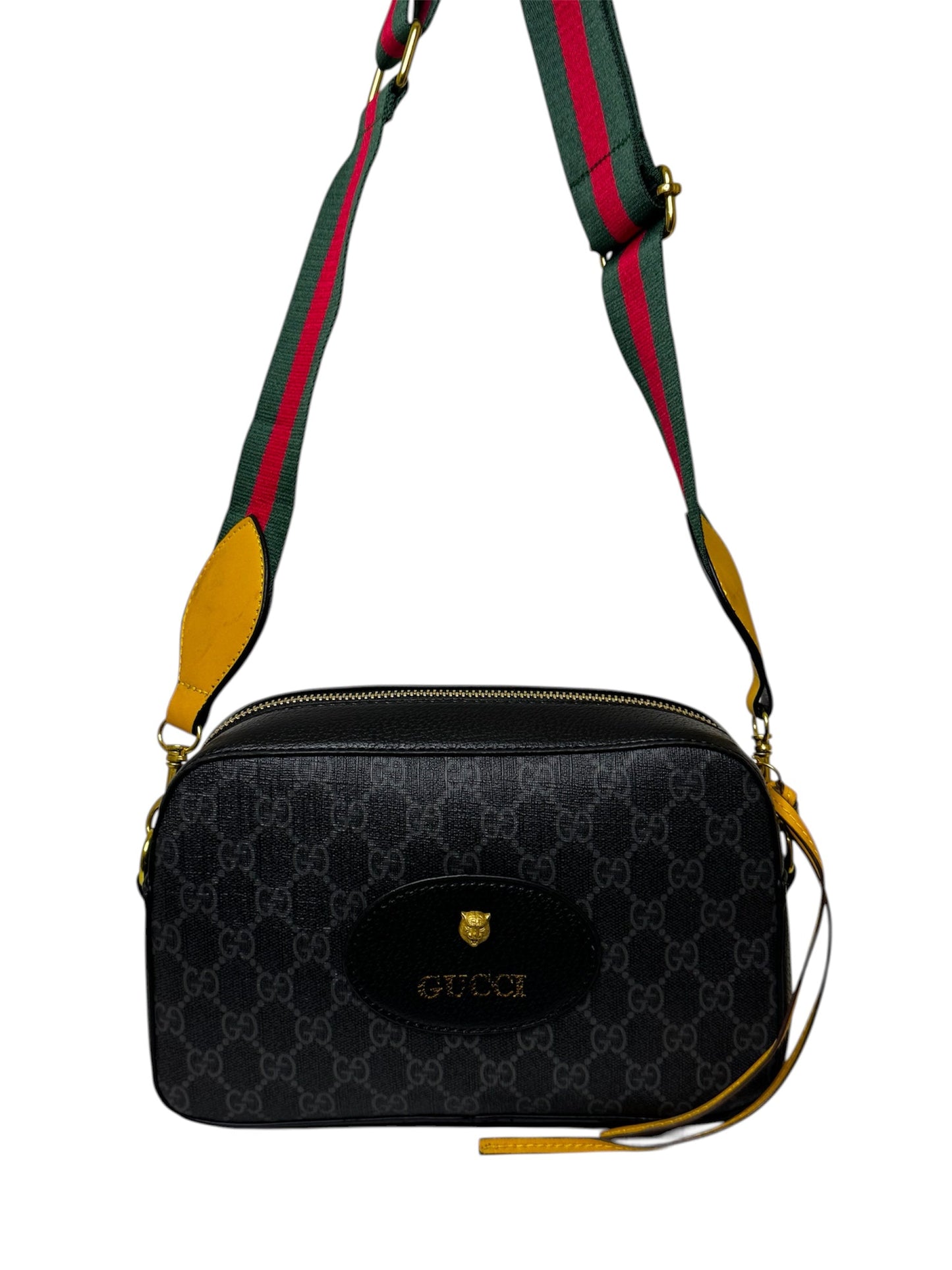 Damen Handtasche trendig & elegant in der Farbe Schwarz