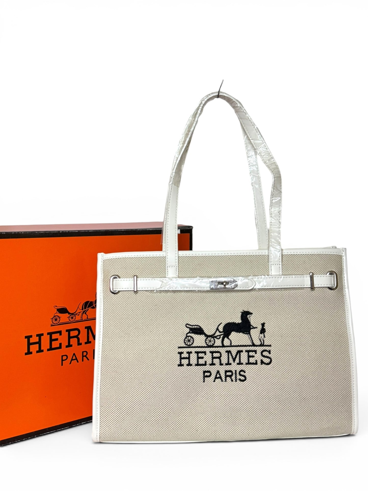 Damen Handtasche trendig & elegant in der Farbe Weiß/Canvas