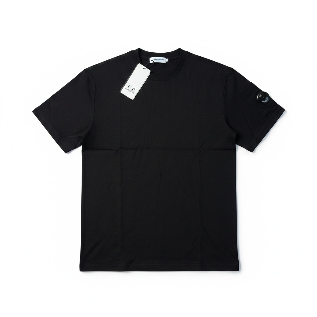 Unisex Set – T-Shirt & kurze Hose in Schwarz