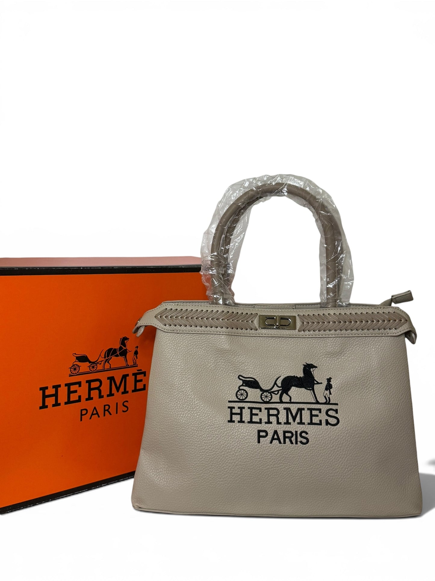 Damen Handtasche trendig & elegant in der Farbe Kaffee
