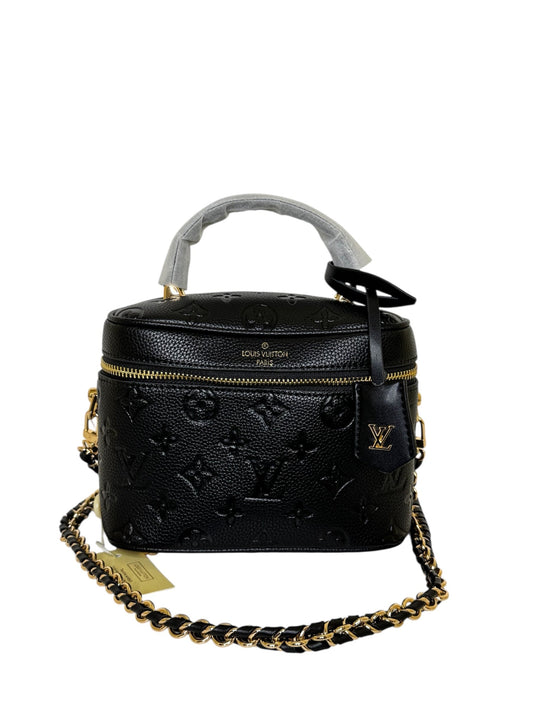 Damen Kosmetiktasche trendig & elegant in der Farbe Schwarz