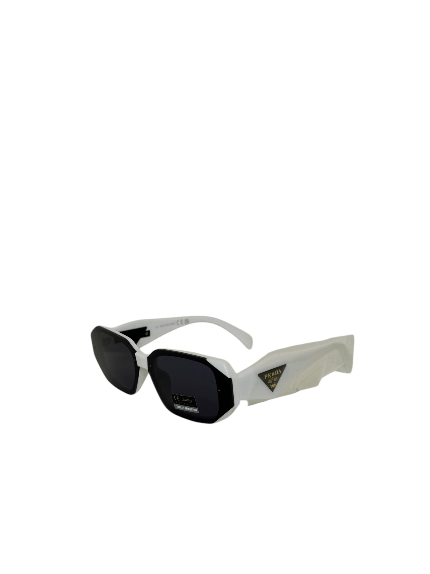 Damen Sonnenbrille trendig & elegant in der Farbe Weiß