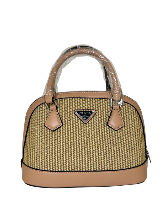 Damen Handtasche trendig & elegant in der Farbe Kaffee