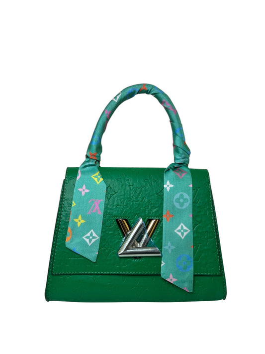 Damen Handtasche trendig & elegant in der Farbe Grün