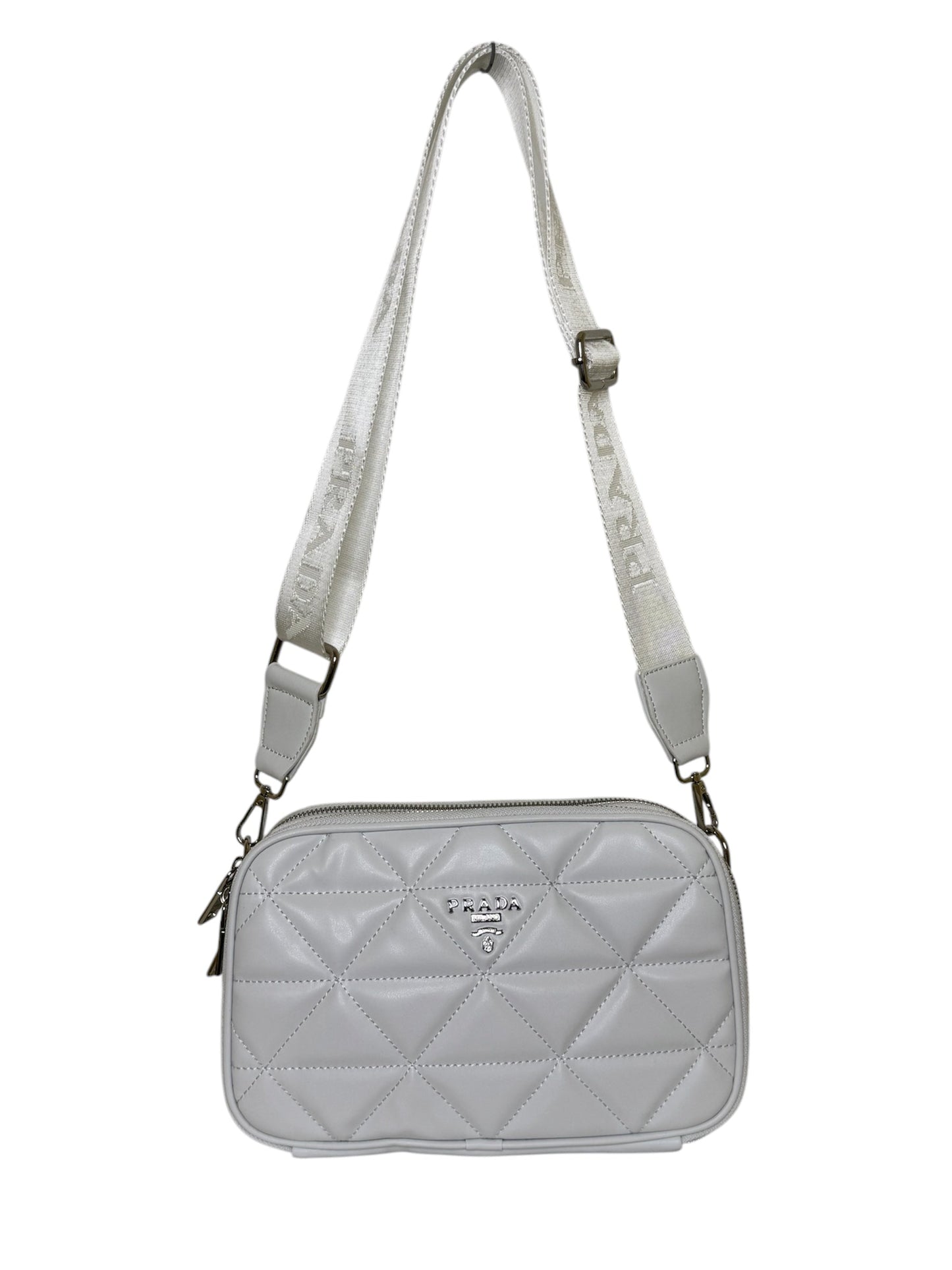 Damen Handtasche trendig & elegant in der Farbe Weiß