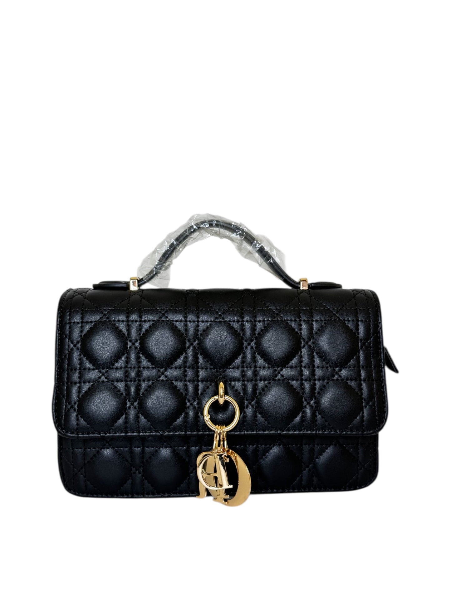 Damen Handtasche trendig & elegant in der Farbe Schwarz