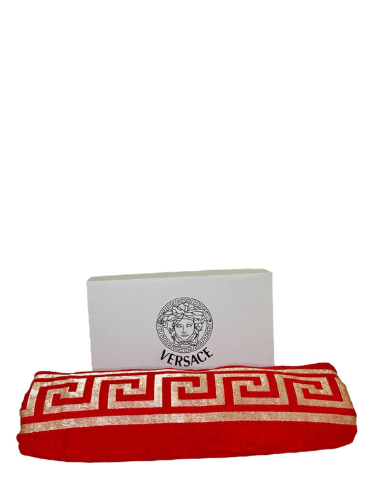 Strand/Handtuch im modischen Design in der Farbe Rot