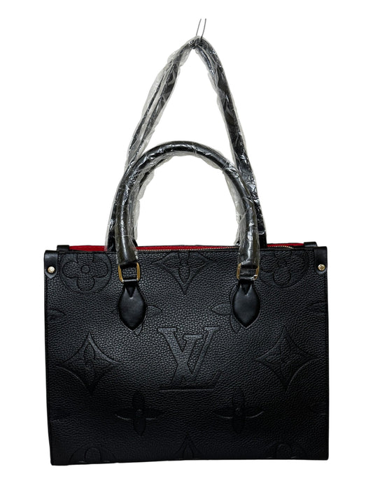 Damen Handtasche trendig & elegant in der Farbe Schwarz