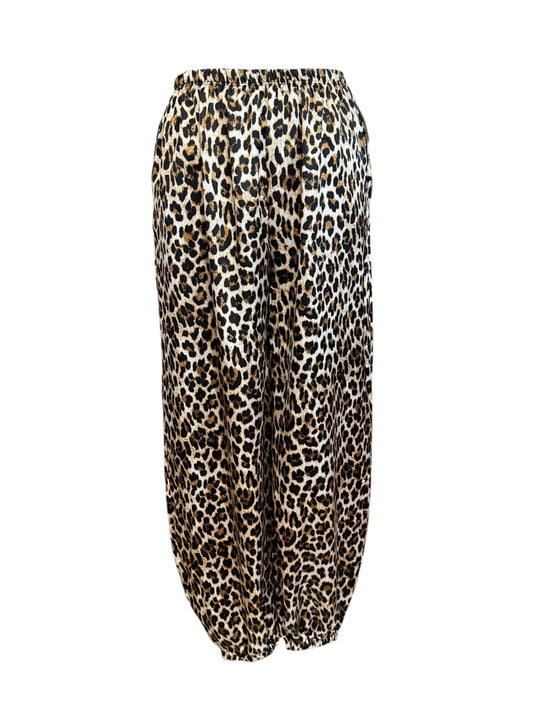 Seidenhose im Leo-Design – fließend & elegant