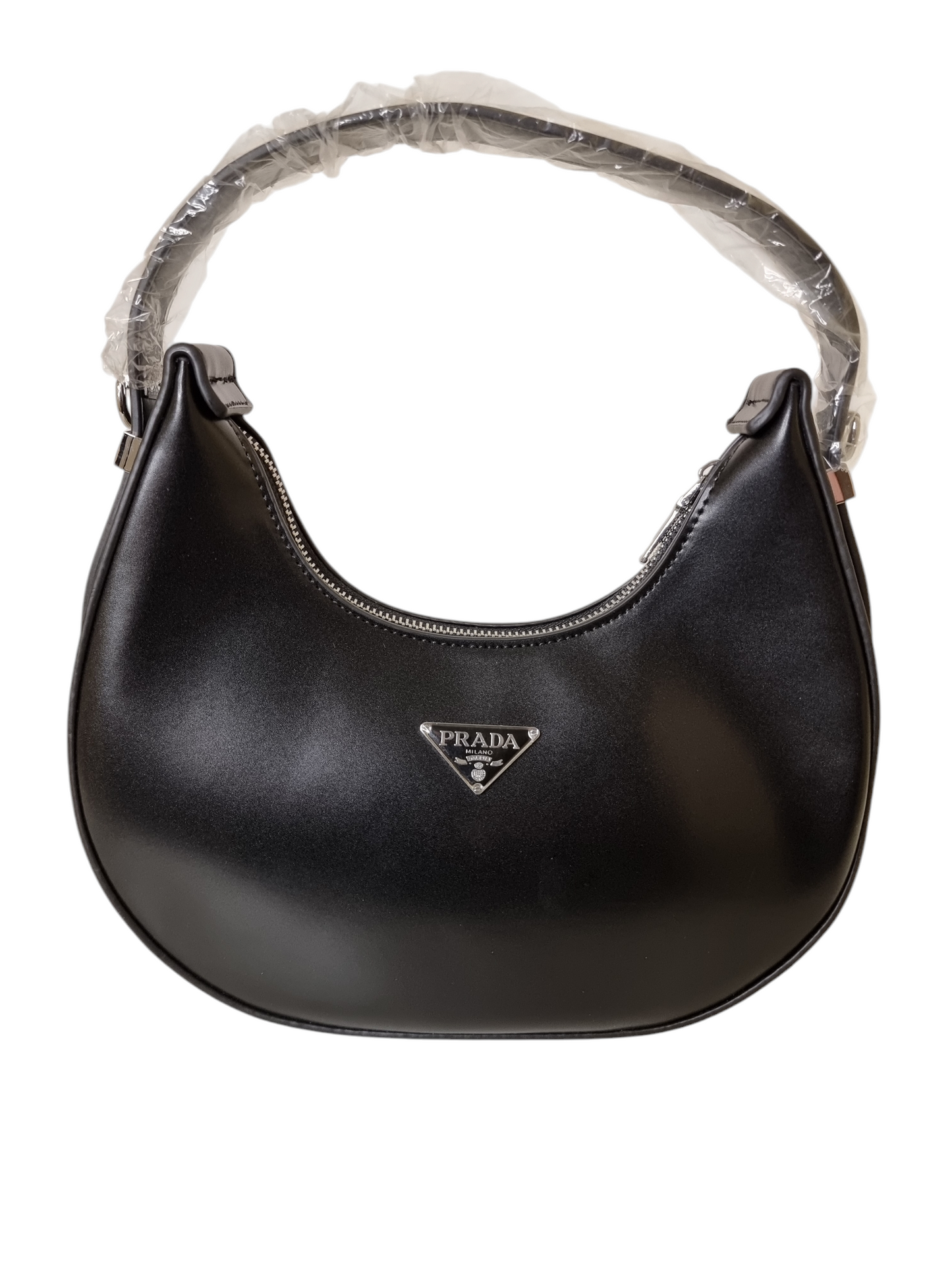 Damen Umhängetasche trendig & elegant in der Farbe Schwarz